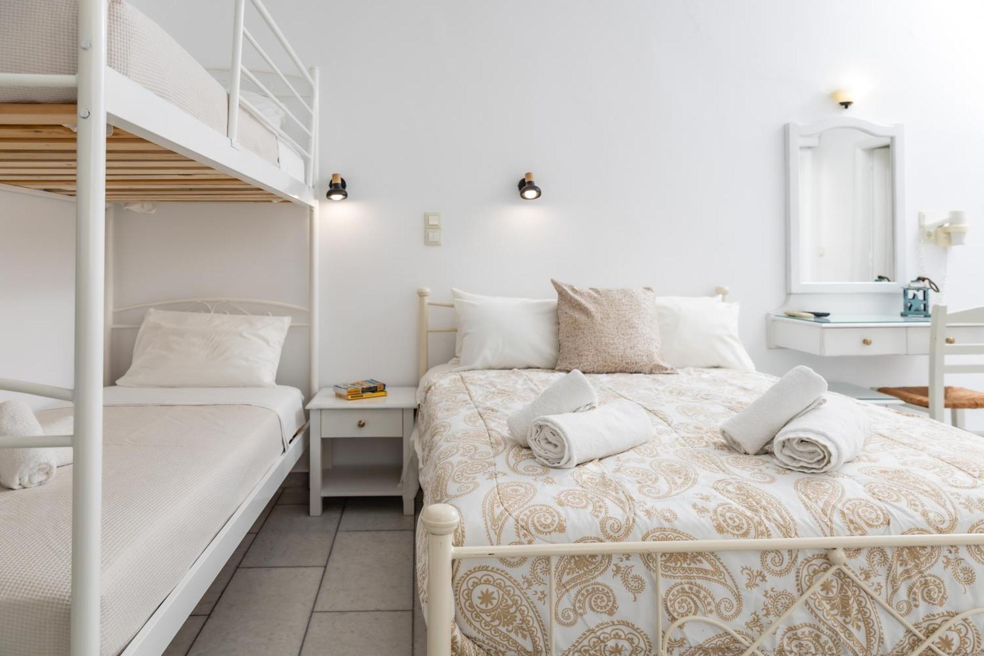 Depis Studios & Apartments Naxos City Exterior foto